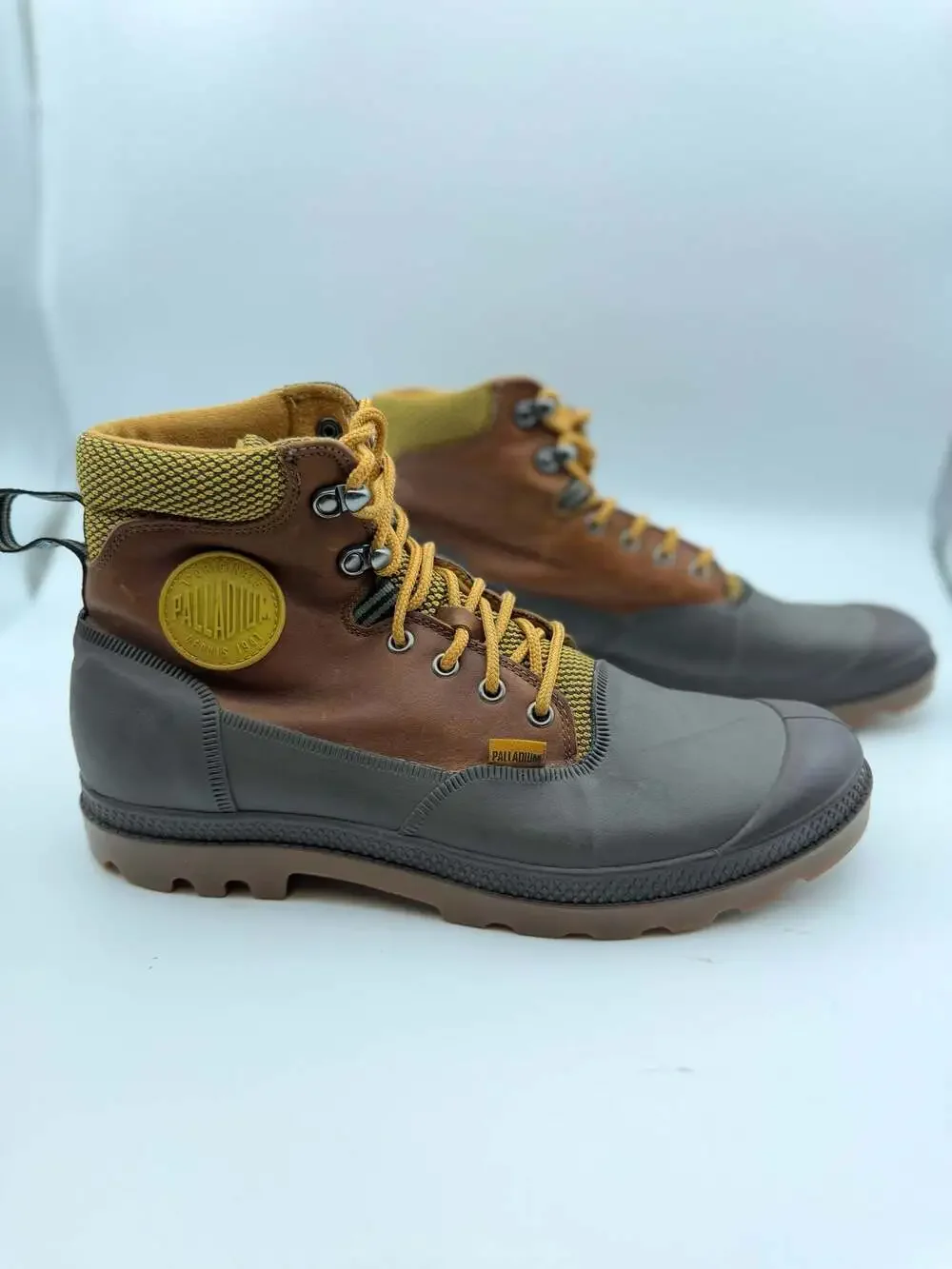 Palladium Sport Cuff WPN Waterproof Boots in Amber Gold and Chocolate